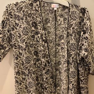 Lularoe Bianka 3 Kimono